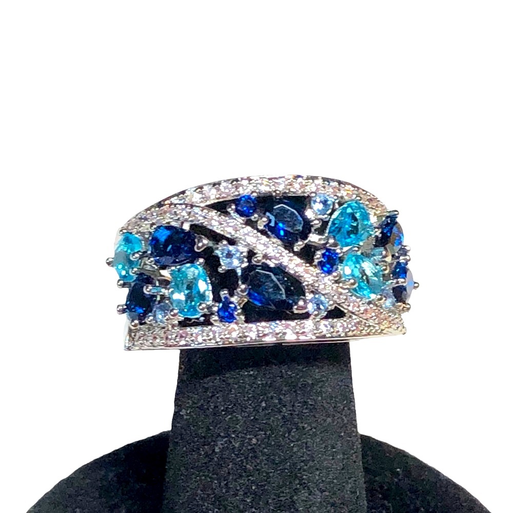 🦋💍sterling silver ladies dinner ring